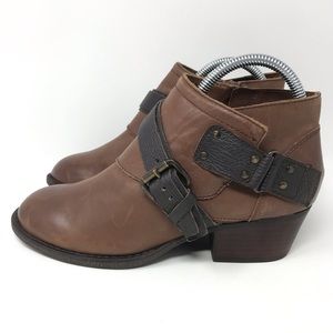 OTBT Riverfall Bootie Brown Leather Size 7.5